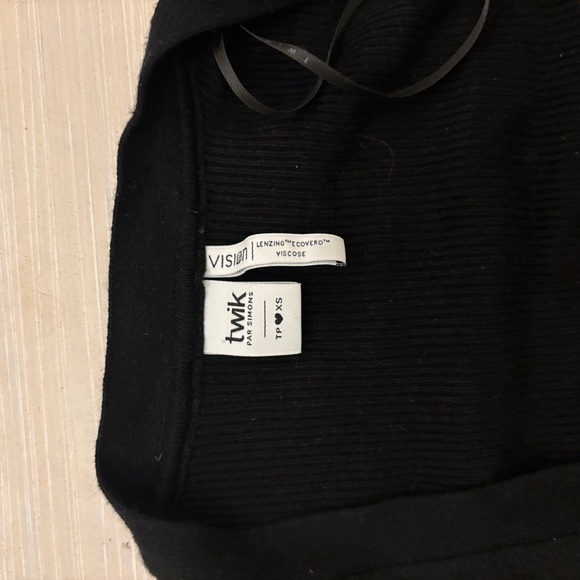 Twik Black Ribbed Knit Top - Picture 2 of 2